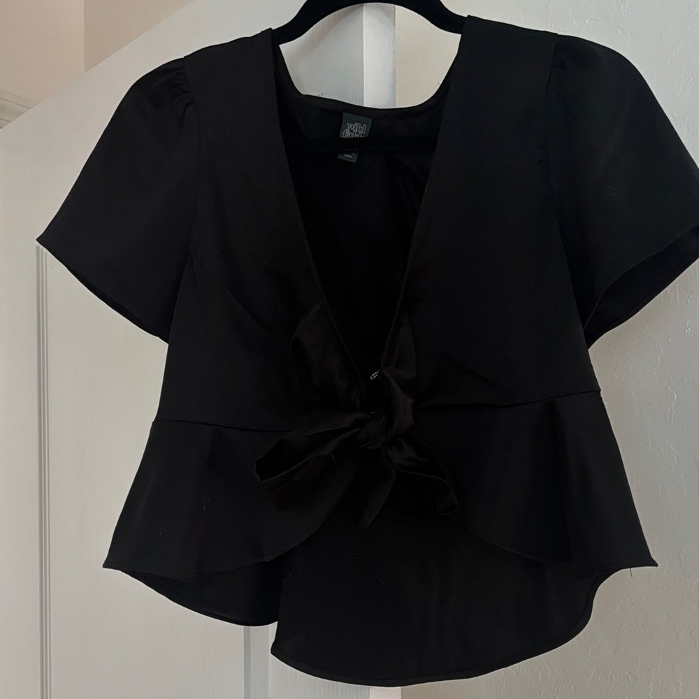 wild fable Black Short Sleeve Tie-Front Peplum Top
